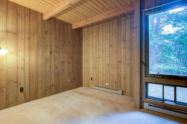 Building Photo - 73 Kearsarge Woods Ln