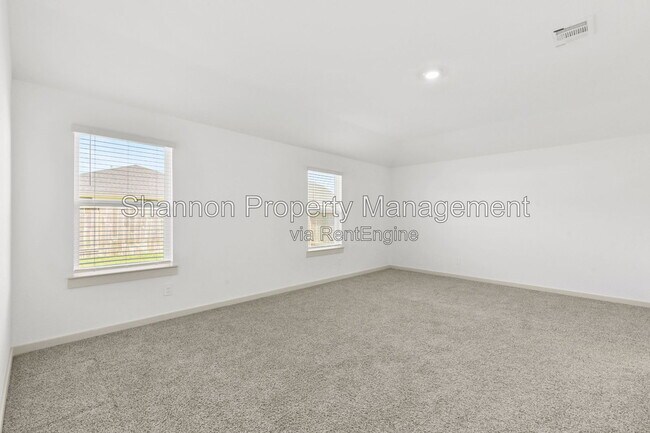 Building Photo - 7915 Murciana Dr