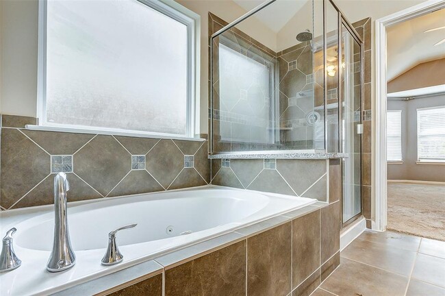 Building Photo - 9419 Sparrow Creek Ct