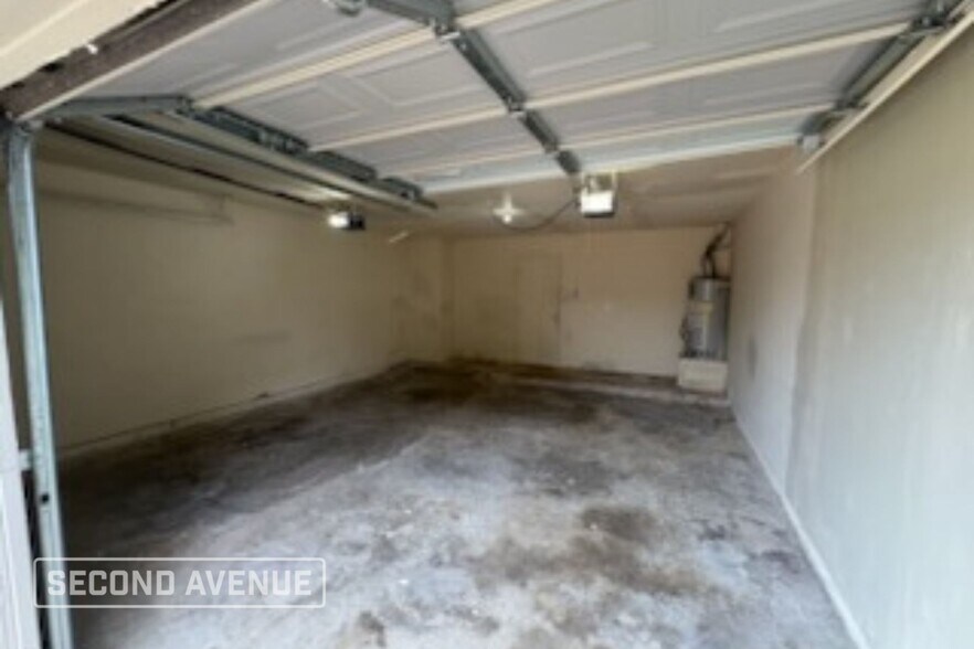 Building Photo - 7610 Alcomita Dr