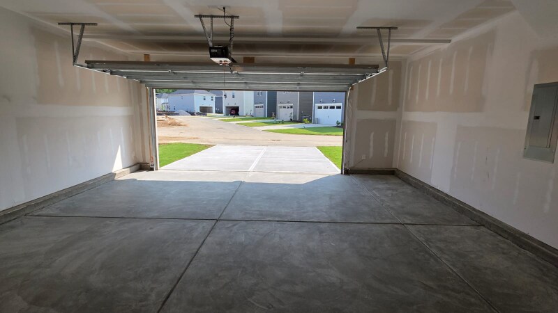 Building Photo - 15918 Parkside crossing Dr