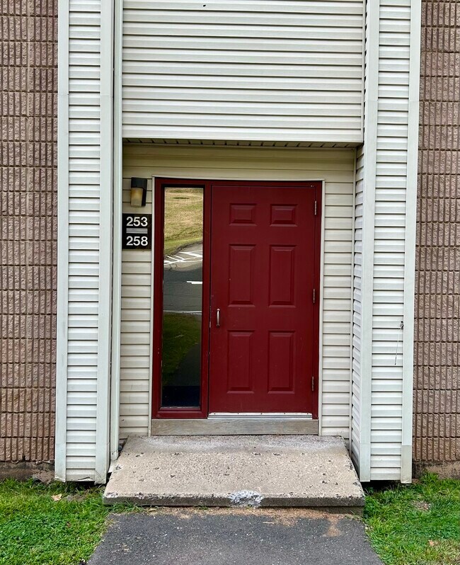Building Photo - 254 Burgundy Hill Ln