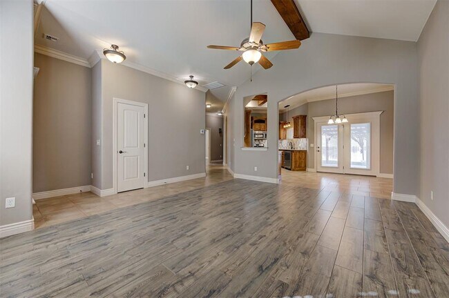 Building Photo - 2101 Kendal Ct