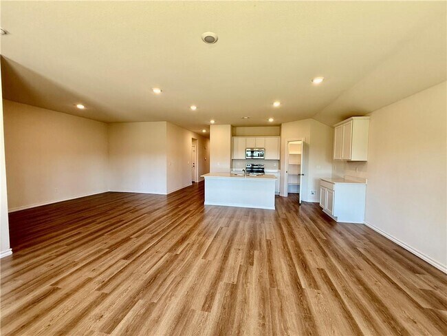 Building Photo - 1317 Chavis St