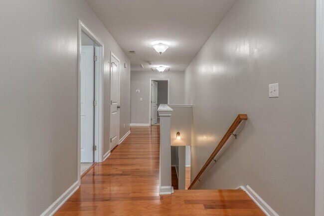 Building Photo - 5005 Brownhare Ct
