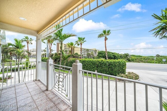 Building Photo - 2552 N Hwy A1A