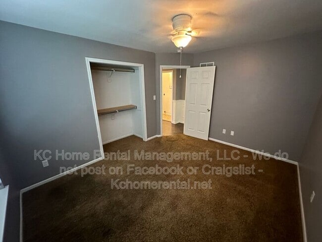 Building Photo - 625 NW Rosaceae Dr