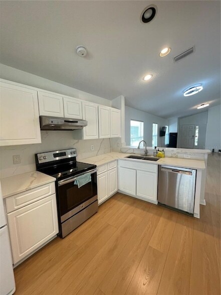 Building Photo - 5033 Prairie View Way