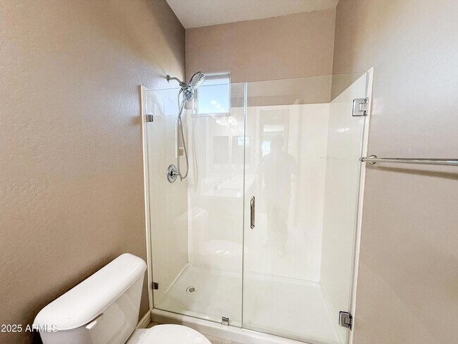 Building Photo - 4711 E Daley Ln