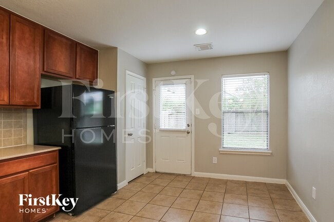 Building Photo - 3543 Garrison Run Dr