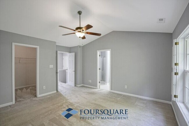 Building Photo - Lakefront Townhome with 1st Floor Bedroom, Fireplace & 2-Car Garage – In Raleigh