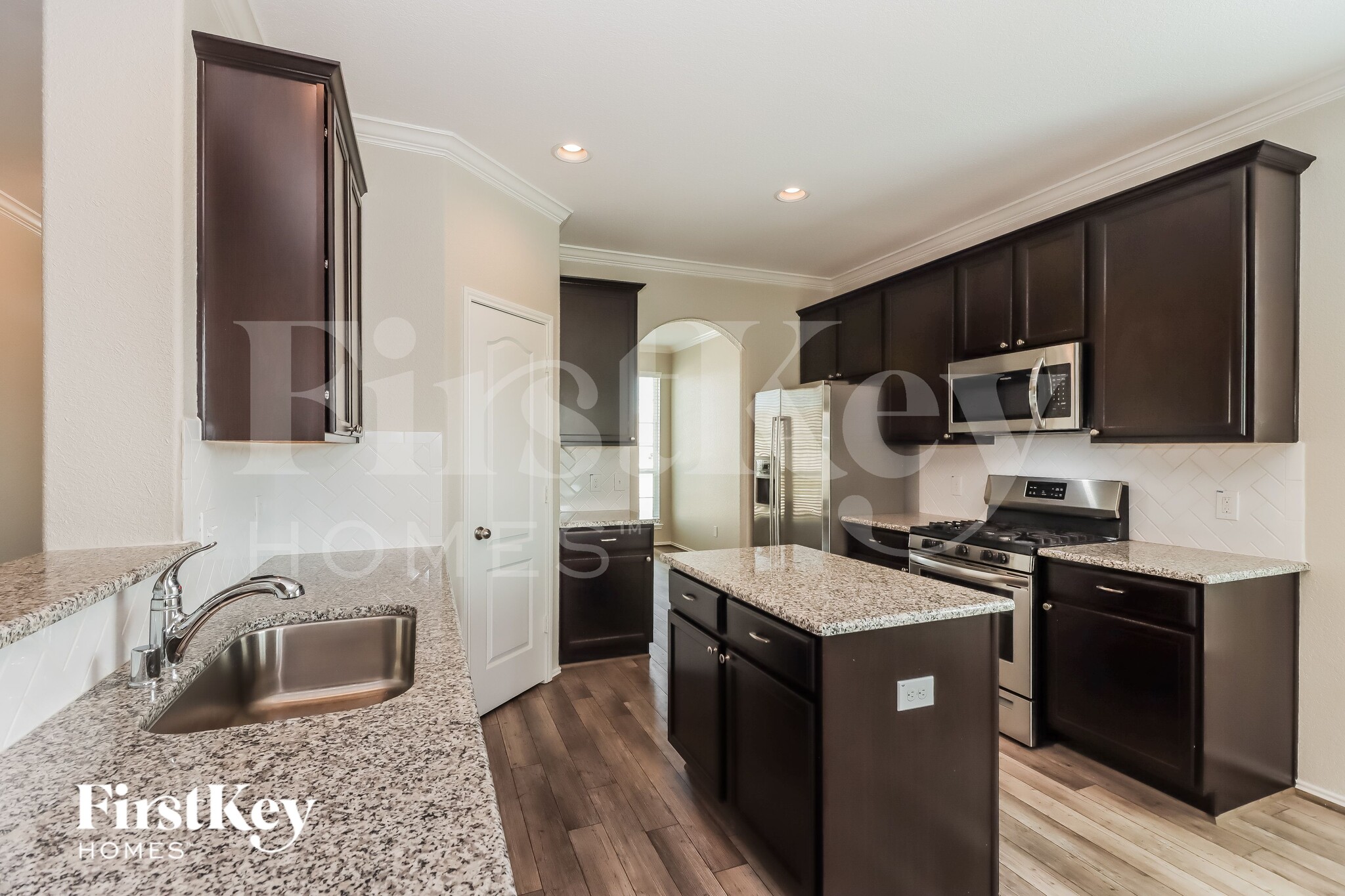 Building Photo - 439 Sky Ridge Dr