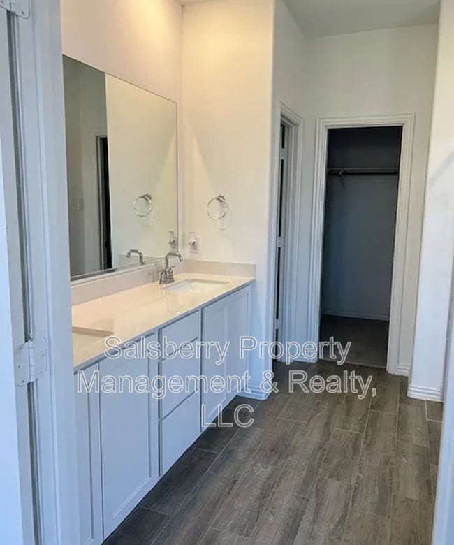 Building Photo - 224 Cherryvale Ln