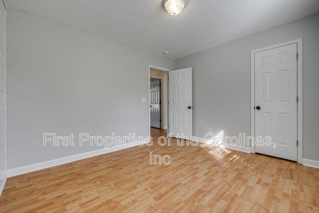 Building Photo - 1111 Quail Haven Dr