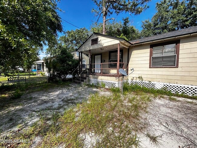 Primary Photo - 2057 Brackland St