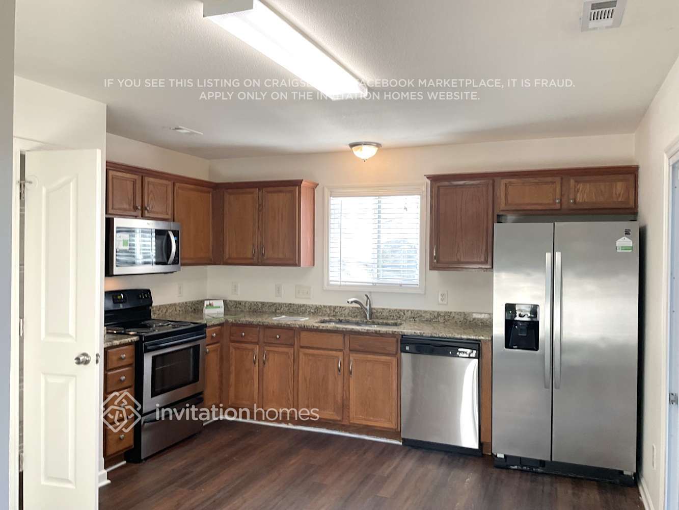 Building Photo - 1001 Sunlight Path Dr