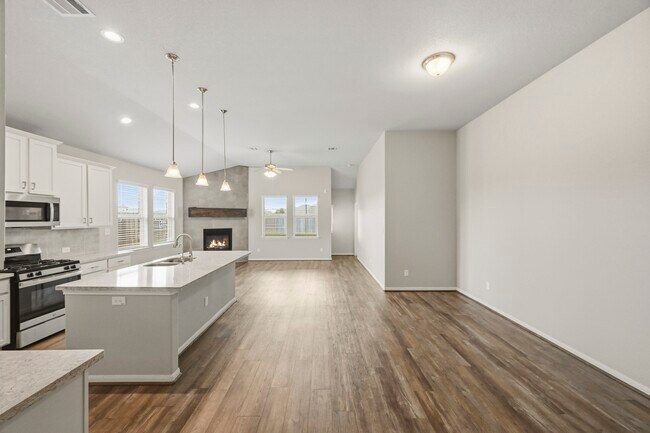 Building Photo - 14739 Sweetwater Dr