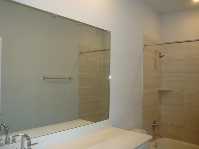 Building Photo - 2824 Smokehouse Trl