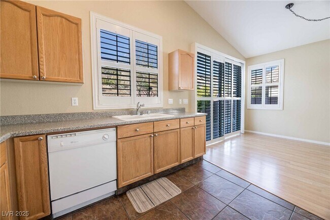Building Photo - 53 Blaven Dr