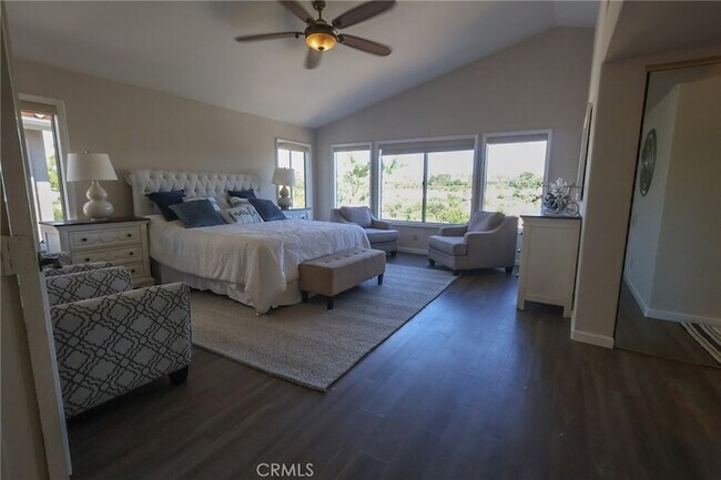 Building Photo - 28462 La Plumosa