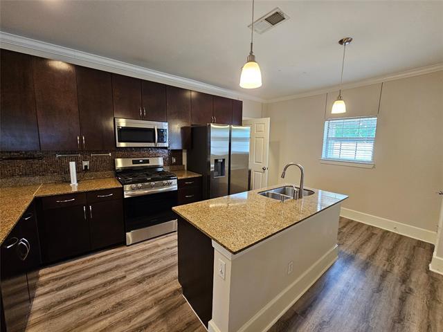 Building Photo - 4227 Delano Pl