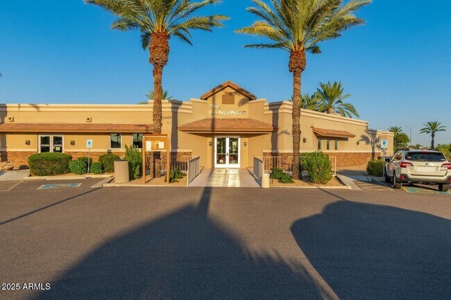 Building Photo - 10659 W Yukon Dr