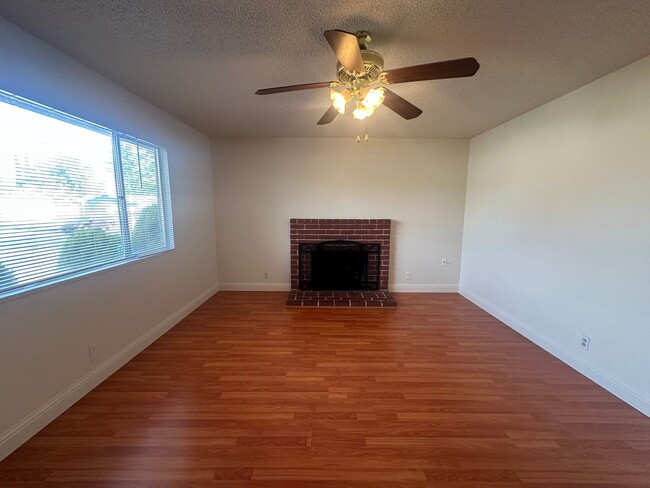 Building Photo - Recently Updated 4 Bedroom Home with Yard