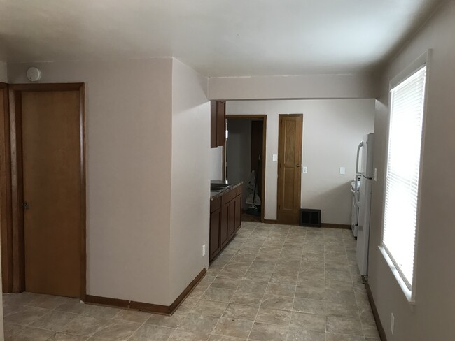 Building Photo - 5243 N 49th St