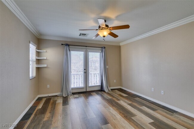 Building Photo - 8233 Shaded Arbors St