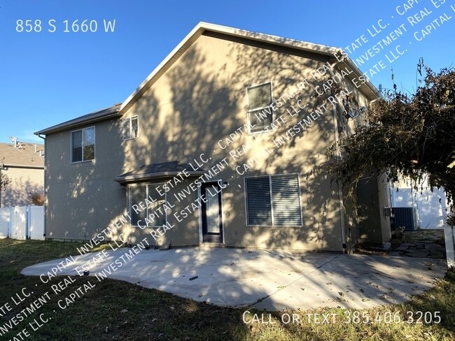 Building Photo - 858 S 1660 W