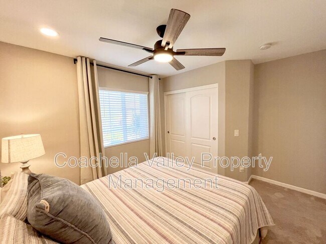 Building Photo - 84131 Azzura Way