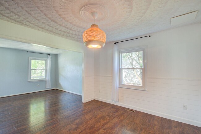 Building Photo - 427 Las Gaviotas Blvd