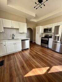 Building Photo - Newly Renovated, All Brand New, Huge 4 bedroom! Incline District