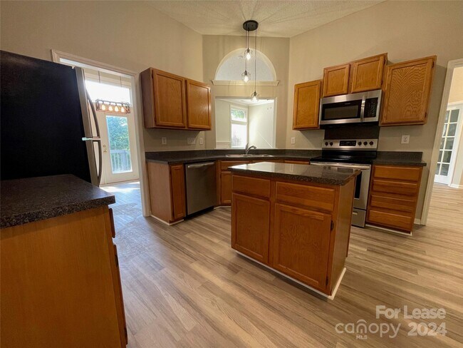 Building Photo - 8307 Belstead Brook Ct