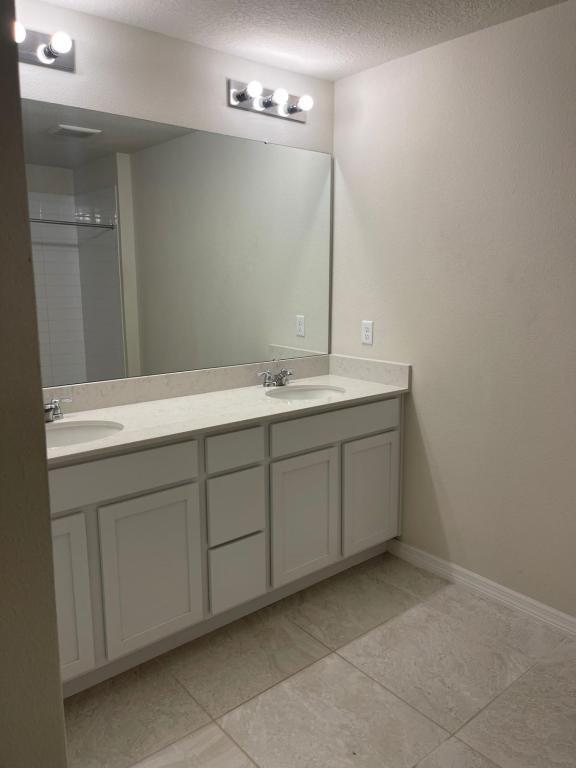 Building Photo - 4625 Sparkling Shell Ave