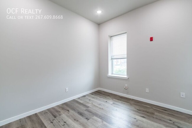 Building Photo - One Bed Brewerytown Apartment