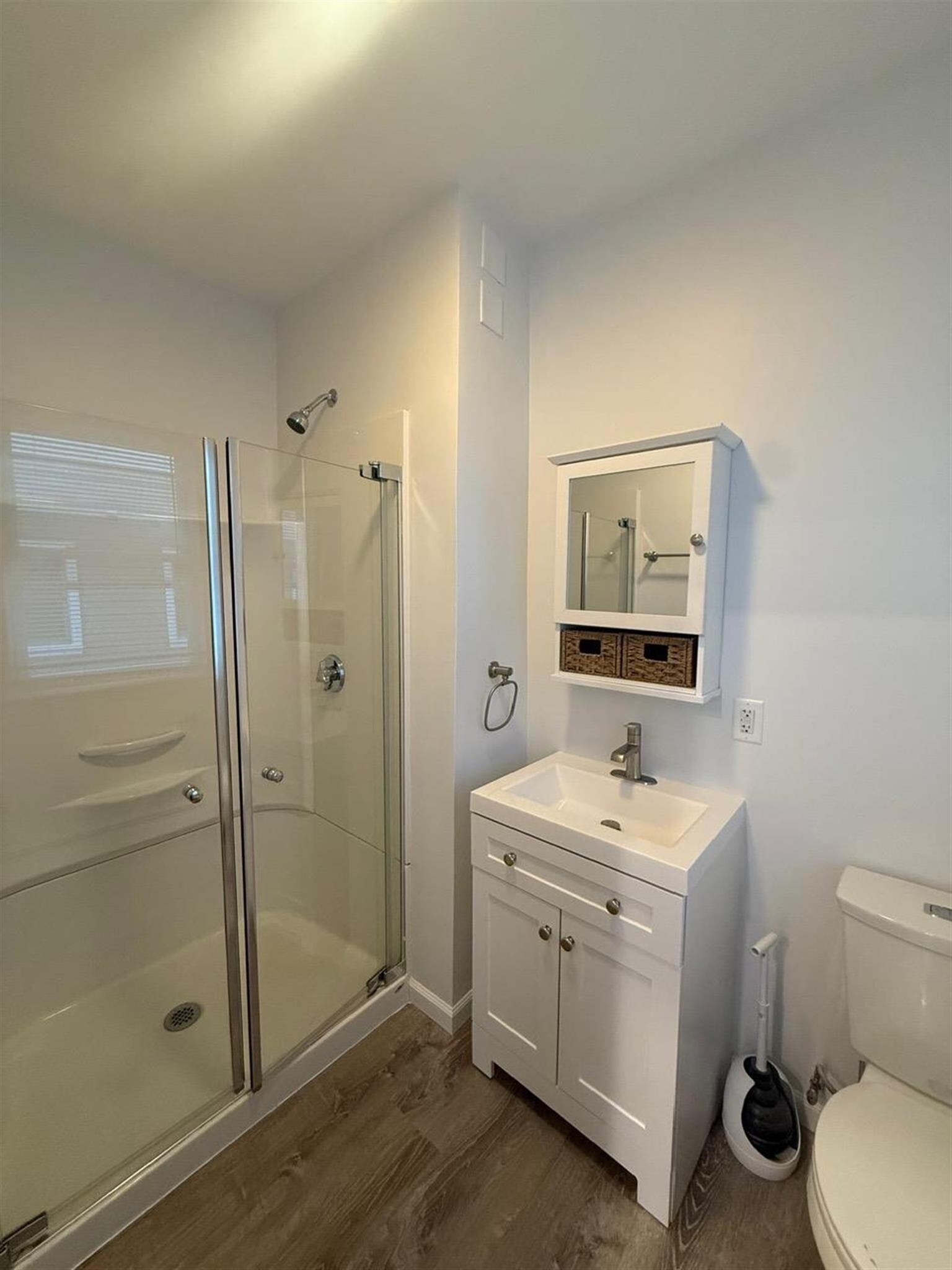 Building Photo - 35 Oak St