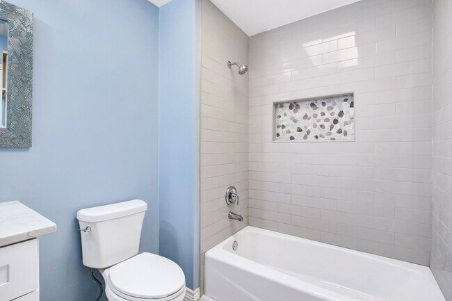 Building Photo - ***APPLICATION CURRENTLY UNDER REVIEW***Contemporary Single-Level Home with 3 Bedrooms, 2 Bathroo...