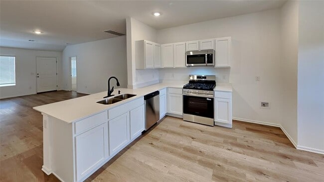 Building Photo - 504 SW 11th St