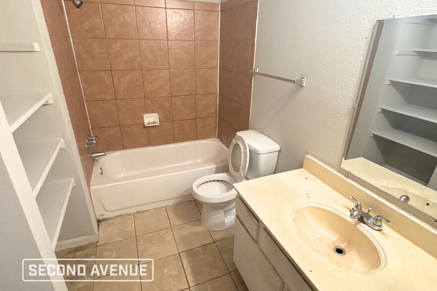 Building Photo - 11727 Mosscrest Dr