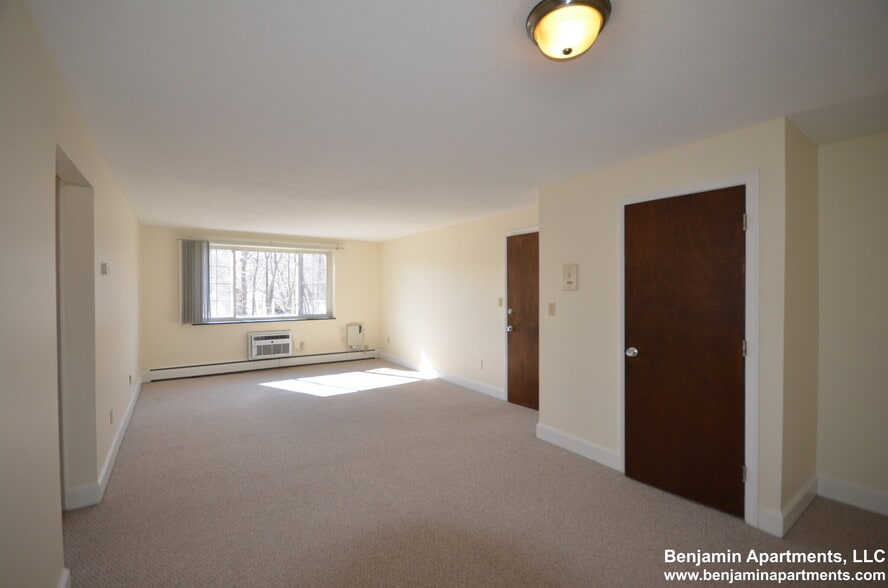 Building Photo - 1 Brattle Dr