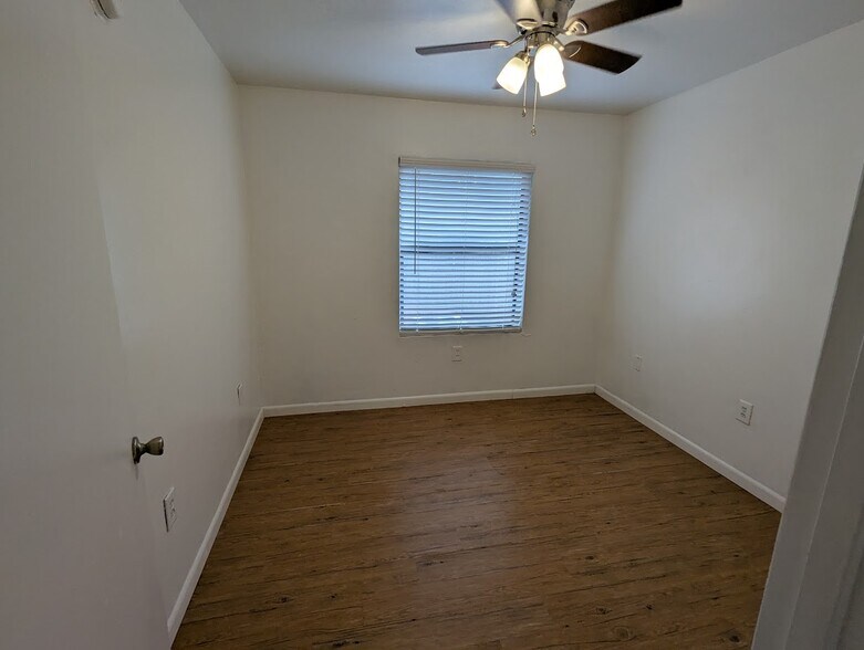 Building Photo - 3600 SW 23rd St