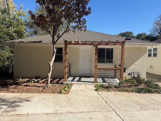 Building Photo - 2123 Thurmond Pl