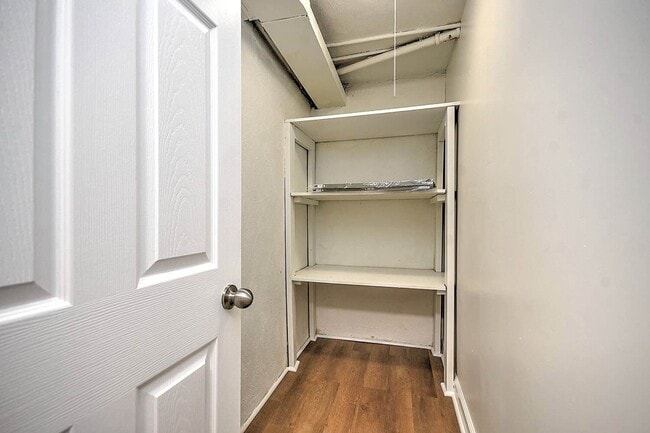 Building Photo - Renovated 3–4 Bedroom Home for Rent | 2,700+ Sq Ft | Bristol TN