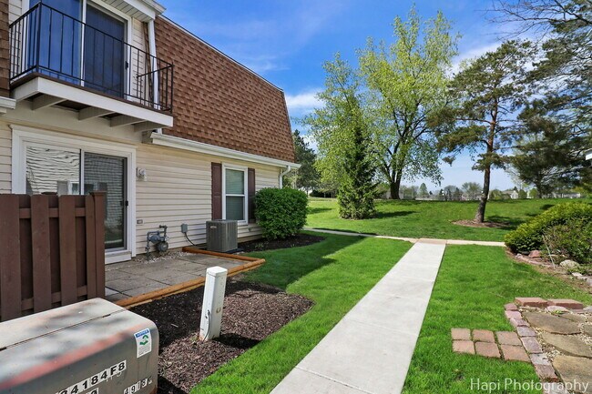 Building Photo - 2336 Old Kings Ct