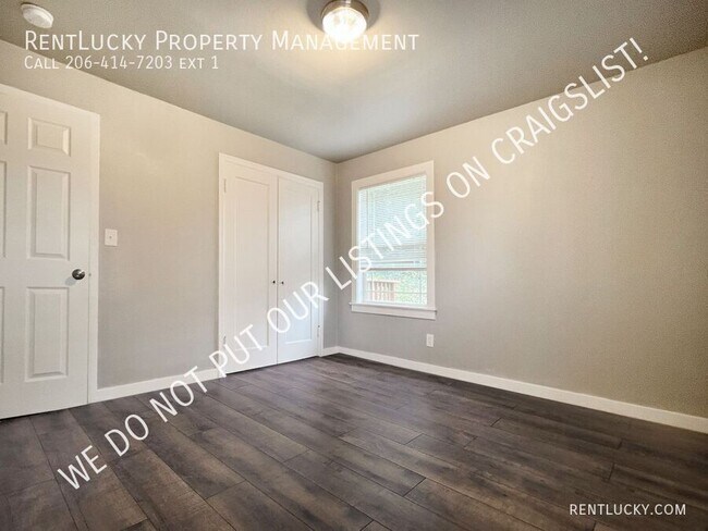 Building Photo - 105 SW 292nd St