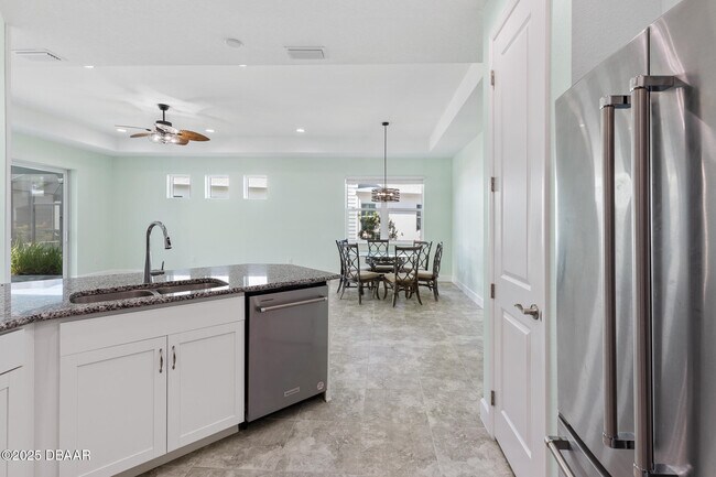 Building Photo - 621 Beach Bum Blvd