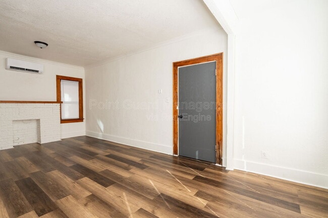 Building Photo - 423 N Emporia Ave