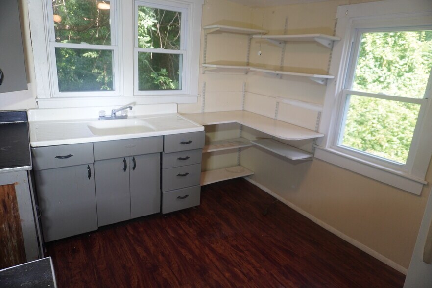 Building Photo - 2214 Vandermast Ln