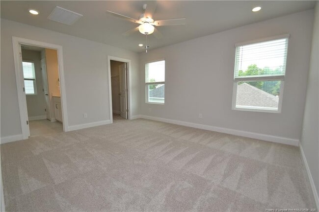 Building Photo - 817 Portland Rose Dr
